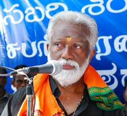 Kummanam Rajasekharan. Photo by Swatwik/Wikimedia Creative Commons Attribution-Share Alike 3.0 Unported license.