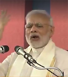 Prime Minister Narendra Modi addressing rally in Kozhikode on Saturday